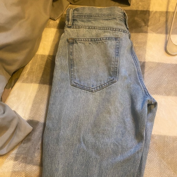 Urban outfitters “dad fit” jeans - Picture 3 of 3